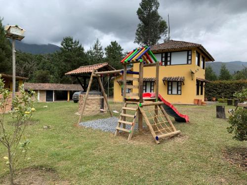 Arcabuco Casa | CASA CAMPESTRE VILLA SANTANA