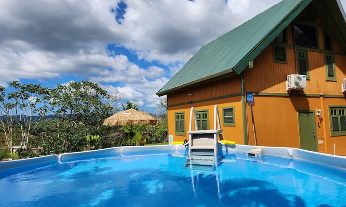 Cerro Gordo Chalet De Esquí | Casa Campo Obymar, Panorámica Chalet con piscina privada. Generador eléctrico