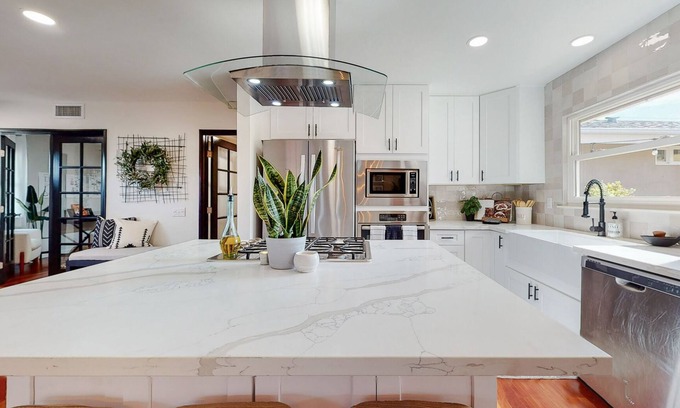 University City Casa | Casa Carnegie: Your Ideal Holiday Getaway