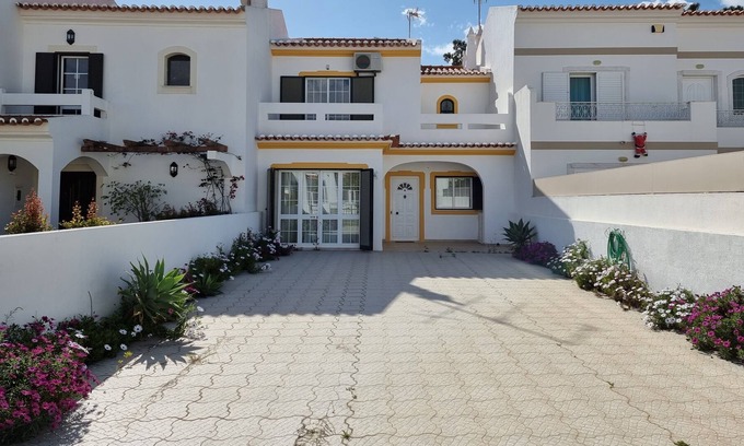 Retur Casa | Casa Cathy - Praia Adão e Eva
