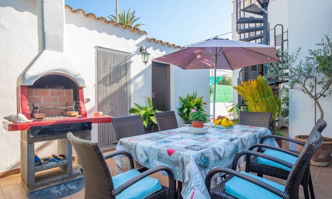 Sa Rapita Casa | CASA CATY - Chalet con terraza en Sa Ràpita. WiFi Gratis
