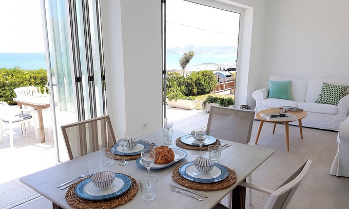 Javea Chalet De Esquí | Casa Chelimen - Hermosa casa frente a la playa en Cala Blanca