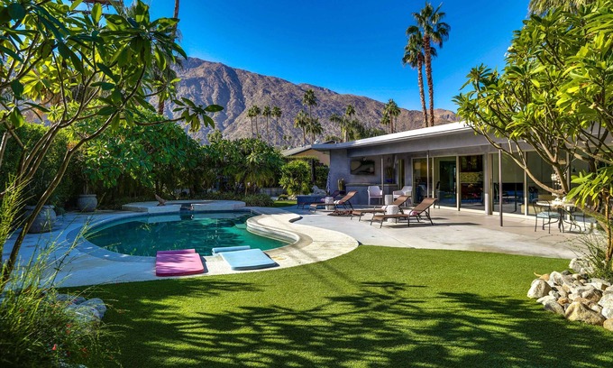 Tahquitz River Estates Casa | Casa Chill! Villa privada! ¡Piscina! ¡Spa! 3 chimeneas! Mt Vistas! A pie de Dwntwn PS