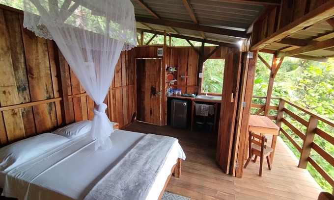 Bahia Solano Cabina | Casa Cielo: Cabaña privada frente al mar