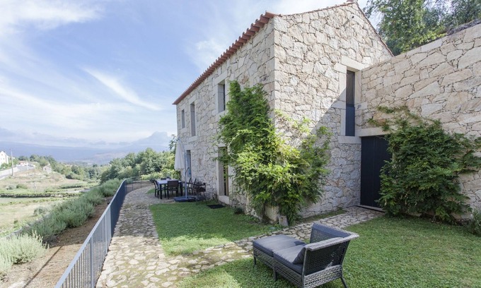 Melgaco Cabaña | Casa Clérigo I Melgaço Alvarinho Casas |Belleza natural