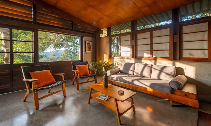 San Juan del Sur Casa | Casa Colina - Casa de 2 hab. Con vista al mar en comunidad ecológica de Balcones de Majagual