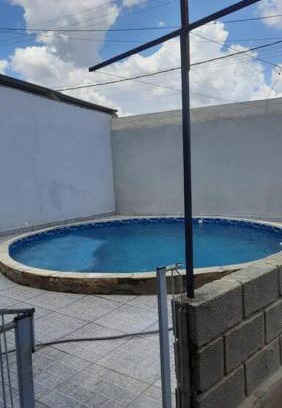 Aracoiaba da Serra Casa | Casa com Piscina no Bairro do Cercado