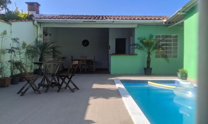 Pontal da Cruz Casa | Casa com Piscina 200 m da Praia - São Sebastião