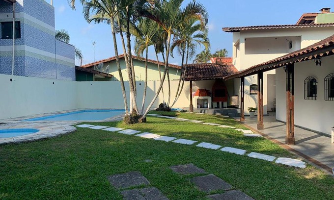 Balneario Florida Casa | Casa com piscina a 15 min da praia em Peruíbe