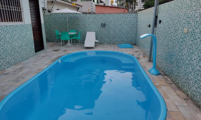 Manaira Casa | Casa com piscina confortável e perto de tudo