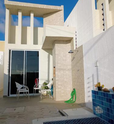 Conde Casa | casa com piscina e churrasqueira 5 minutos da praia, 1 quarto com cama de casal e segundo quarto com duas camas infantis