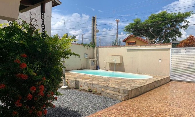 Praia do Pontal da Cruz Casa | Casa com piscina em São Sebastião próxima a praia e espaços de casamentos