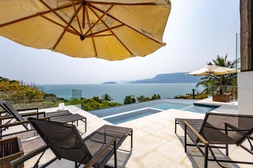 Praia de Itapecerica Casa | Casa com piscina em condomínio e lazer à beira-mar