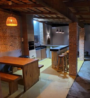 Nova Vicosa Casa | CASA COM PISCINA no CENTRO