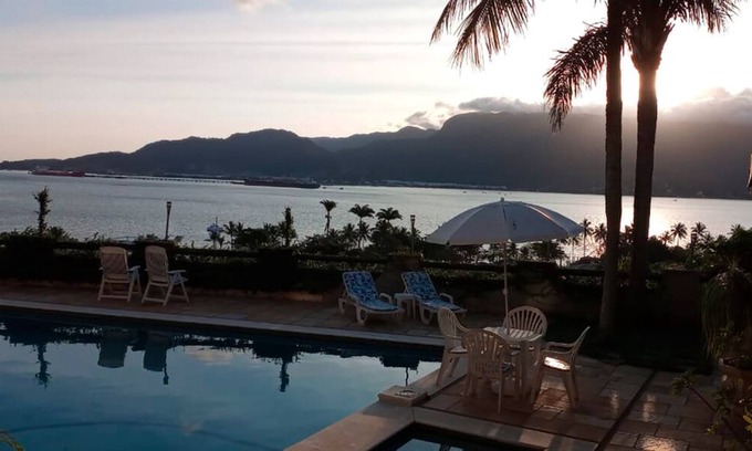 Itaquanduba Casa | Casa com vista privilegiada do mar em Ilhabela/SP