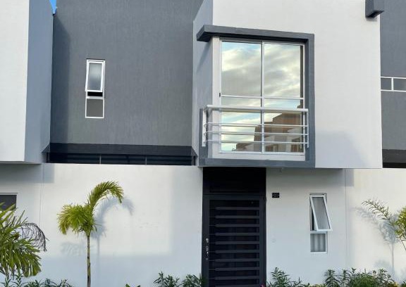 Valle de Banderas Casa | Casa Comoda Con Piscina