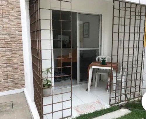Candeias Casa | CASA COMPACTA NO PRIVÊ COQUEIRAL COM GARAGEM