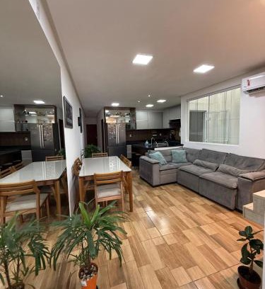 Farol Casa | Casa completa e confortável, 15 minutos dá praia