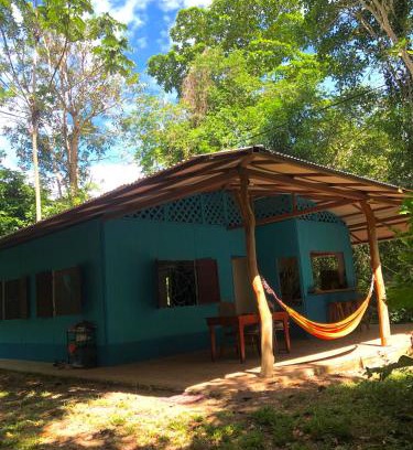 Chiguata Casa | Casa con 3 cuartos a 500m Del Mar