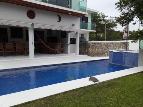 Tequesquitengo Casa | Casa con acceso al lago