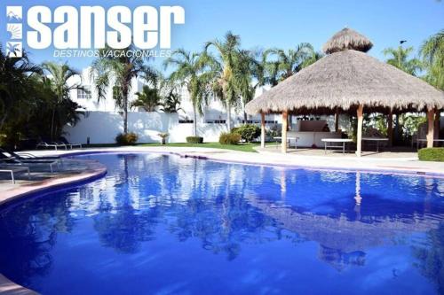 Las Jarretaderas Apartamento | CASA con ALBERCA 8min A LA PLAYA AC y Pet friendly