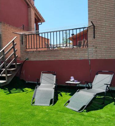 Oyon Casa | Casa con gran jardín y barbacoa "Los Olivos" Cerca de Logroño familias y grupos