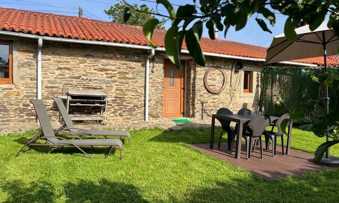 Ordes Cabaña | Casa con jardín cerrado, entre Santiago de compostela y Coruña