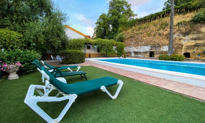 Asomadilla Casa | Casa con jardín