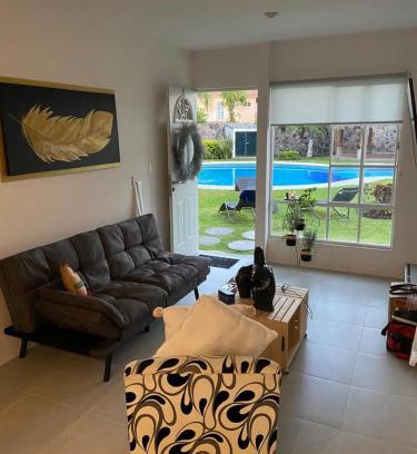 Tlaltizapan Casa | Casa con jardín y piscina ideal para el fin de semana