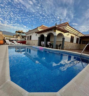 La Listada Casa | CASA CON PISCINA EN TENERIFE - VISTA MAR Y EL TEIDE