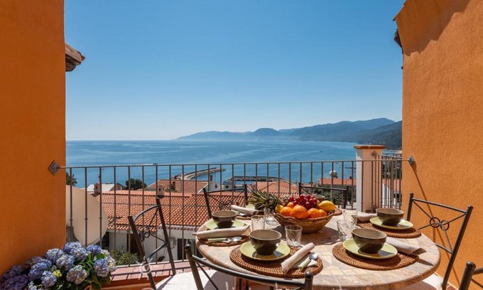 Cala Gonone Casa | CASA CON VISTA MARE