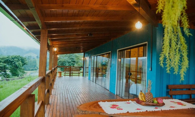 Rio Fortuna Casa | Casa Container - Pousada Container da Montanha AZUL