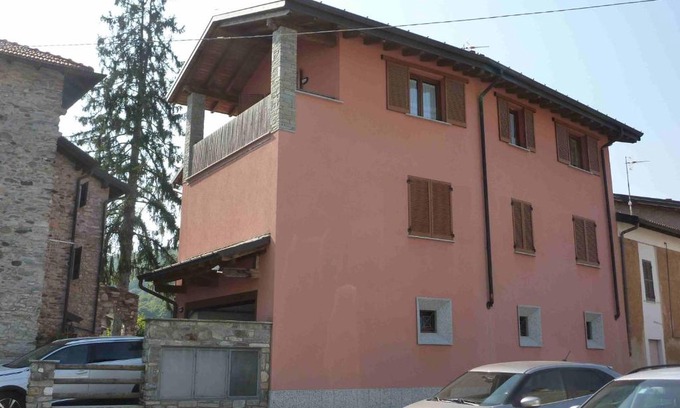 Brezzo di Bedero Apartamento | Casa Crocetta