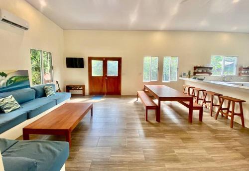 Pavones Casa | Casa Cucula - is awesome! Walk to the surf