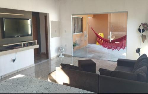 Caravelas Casa | Casa da Cris em Praia do Grauçá com Wi-Fi, ar condicionado e garagem