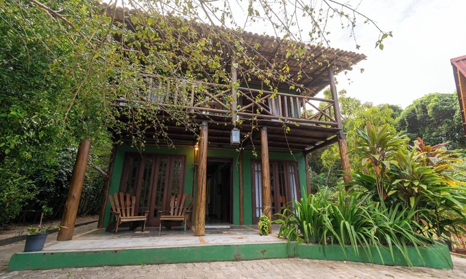 Acu da Torre Casa | Casa da Floresta Imbassai located 200m from the river and 300m from the beach