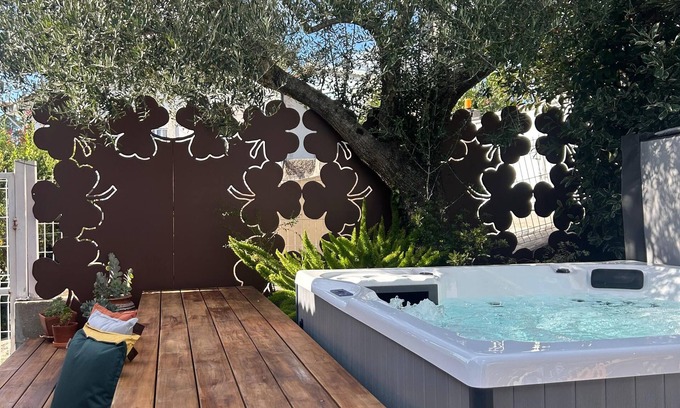 Casteloes Casa | Casa da Madrinha, a treat 35 minutes from Porto