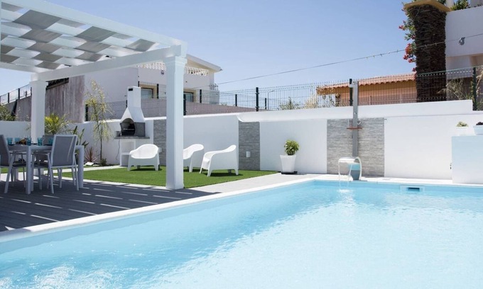 Porto Covo Casa | Casa da Maré Alta by Estilo Lusitano, with private pool