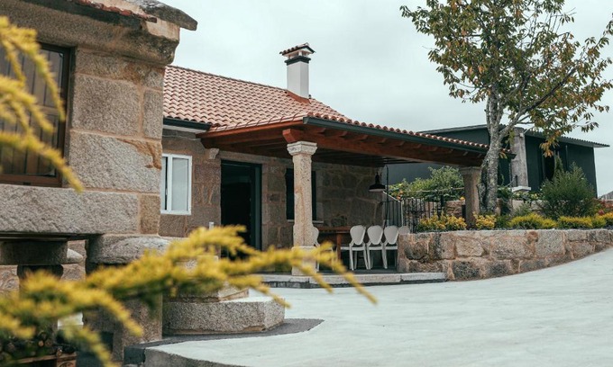 Poio Casa | Casa da Oliveira