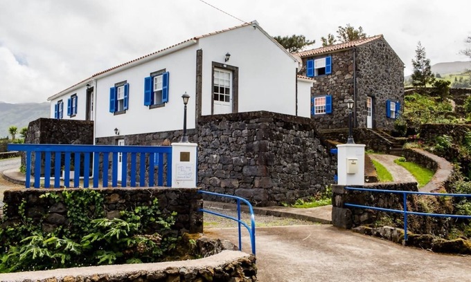 Sao Roque do Pico Casa | Quinta da Ribeira da Urze - Casa de Ribeira - Wifi gratuito