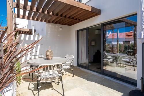 Almocageme Casa | Casa da Ursa