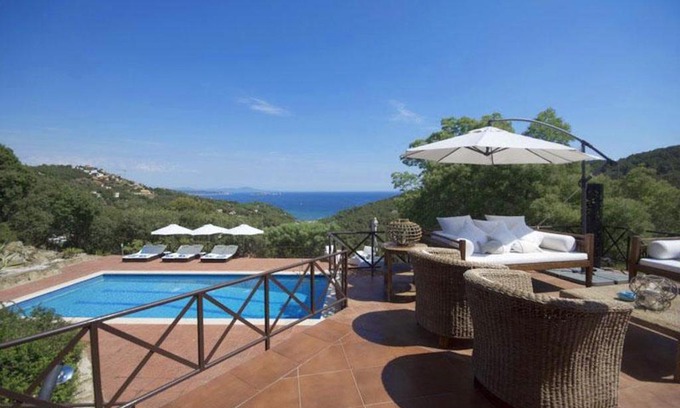 Begur Villa | Casa Dadumbo
