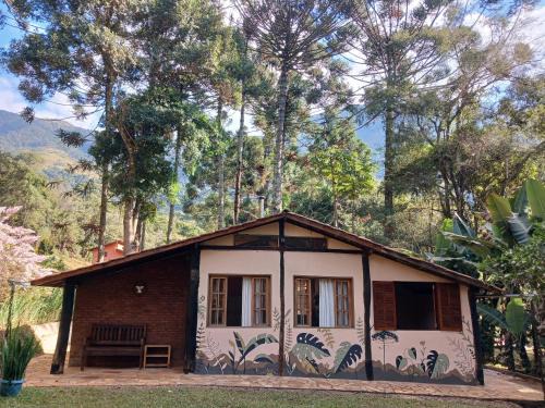 Aiuruoca Casa | Casa das Araucárias, no Vale do Matutu, Aiuruoca-MG