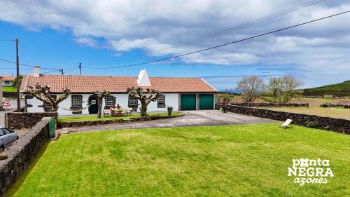 Altares Apartamento | Casa das Vaquinhas by Ponta Negra Azores