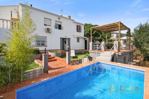 Pinos de Alhaurin Apartamento | Casa de 2 dormitorios con piscina privada y desayuno incluido en Alhaurin