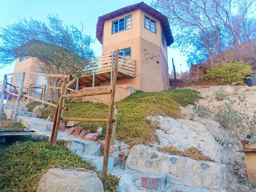 Paihuano Chalet De Esquí | Casa de Barro Cabaña Tococo
