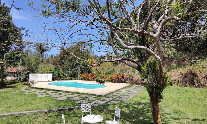 Silva Jardim Casa | Casa de Campo Com Piscina e Churrasqueira