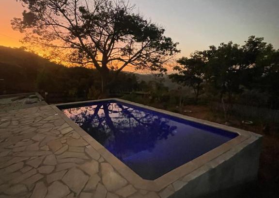 Bueno Brandao Casa | Casa de campo com linda vista p/ as montanhas.