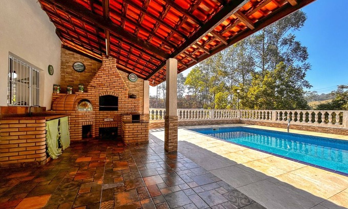 Itapevi Casa | Casa de campo com Wi-Fi, piscina e churrasqueira