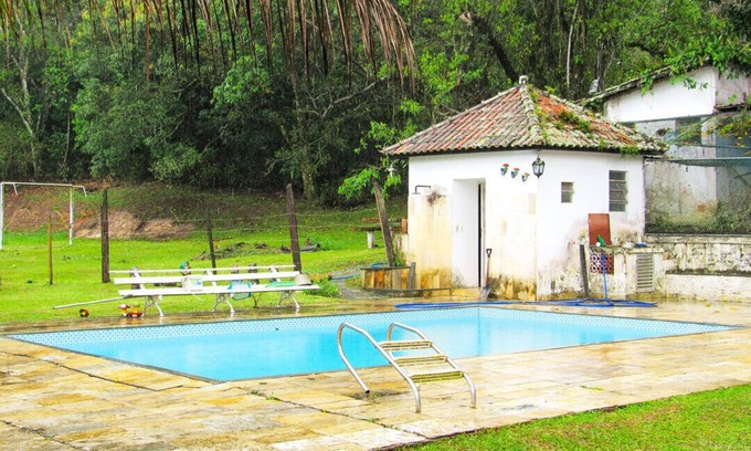 Mage Casa | Casa de campo com Wi-Fi e piscina em Magé/RJ